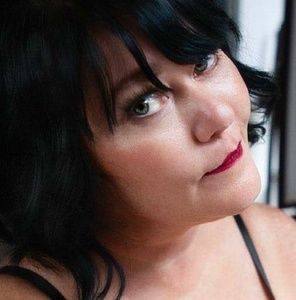 Meet your Posher, Brenda